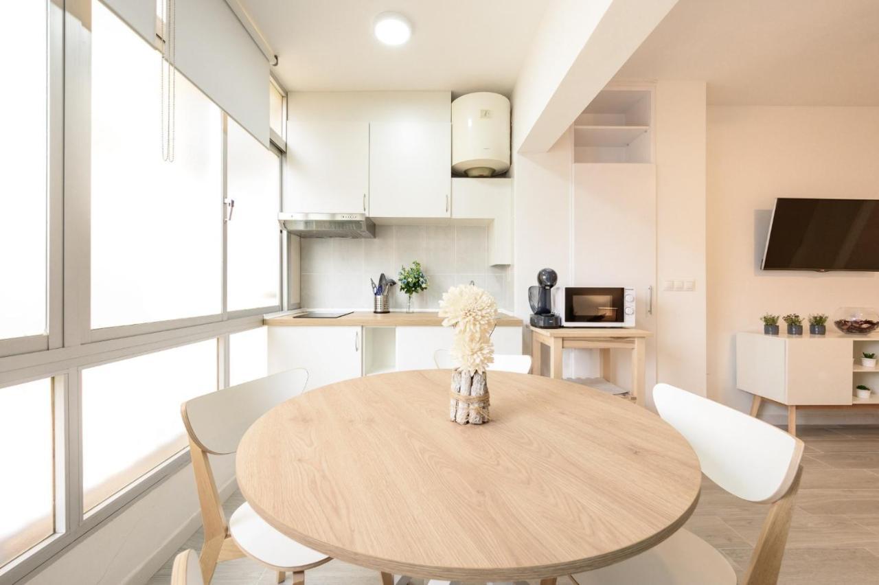 Ramon Y Cajal By 10Tosea Apartment ฟูเอนฮิโรลา ภายนอก รูปภาพ