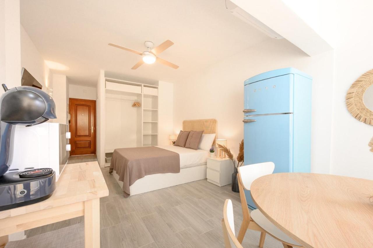 Ramon Y Cajal By 10Tosea Apartment ฟูเอนฮิโรลา ภายนอก รูปภาพ